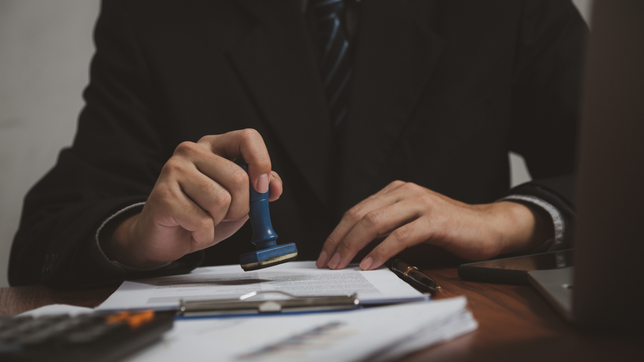 How a Hauppauge Immigration Lawyer Can Help You Navigate the Legal Process